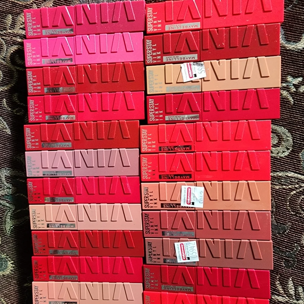 LIPSTICKS GALORE! - Picture 4 of 14